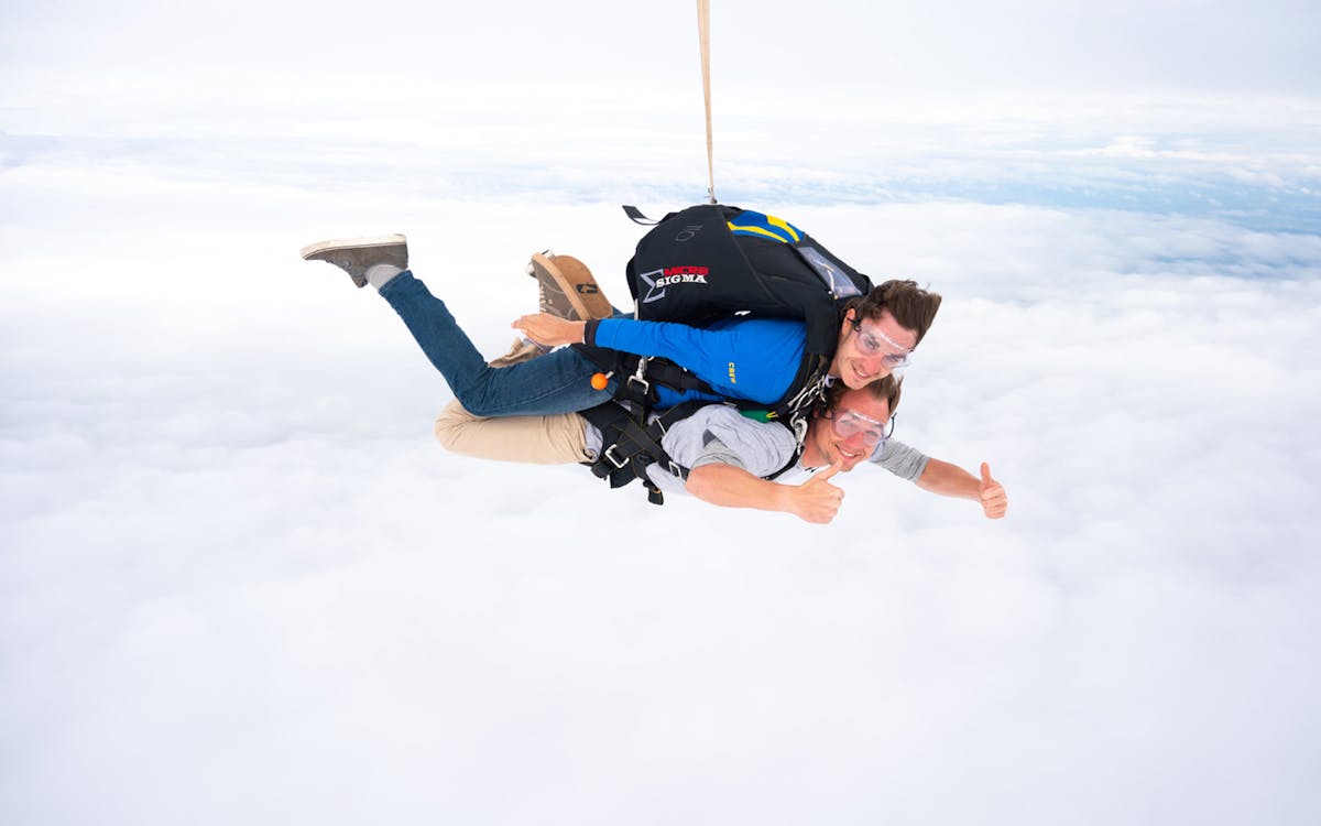 tandem skydive great ocean road - 15,000ft/8000 ft & weekday special offer-10 tandem skydive great ocean road - 15,000ft/8000 ft & weekday special offer-10