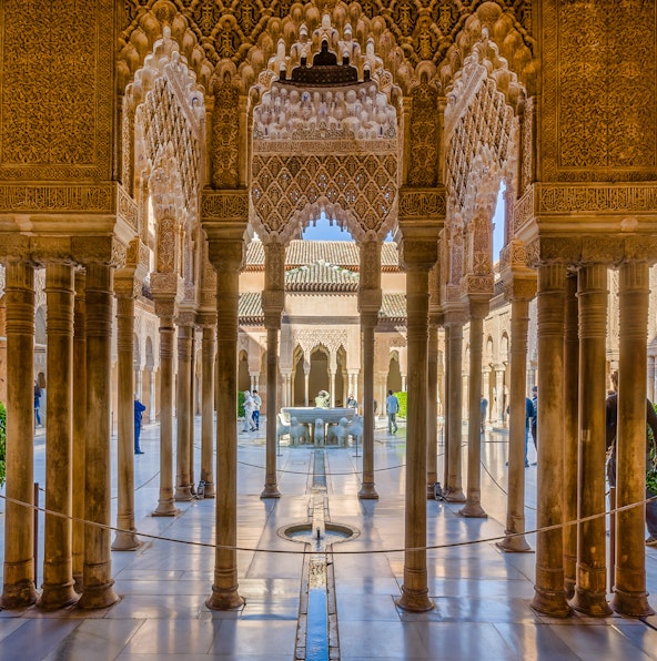 Visit the Heart of Alhambra | The Nasrid Palaces