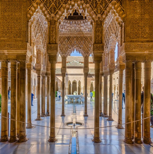 Visit the Heart of Alhambra | The Nasrid Palaces