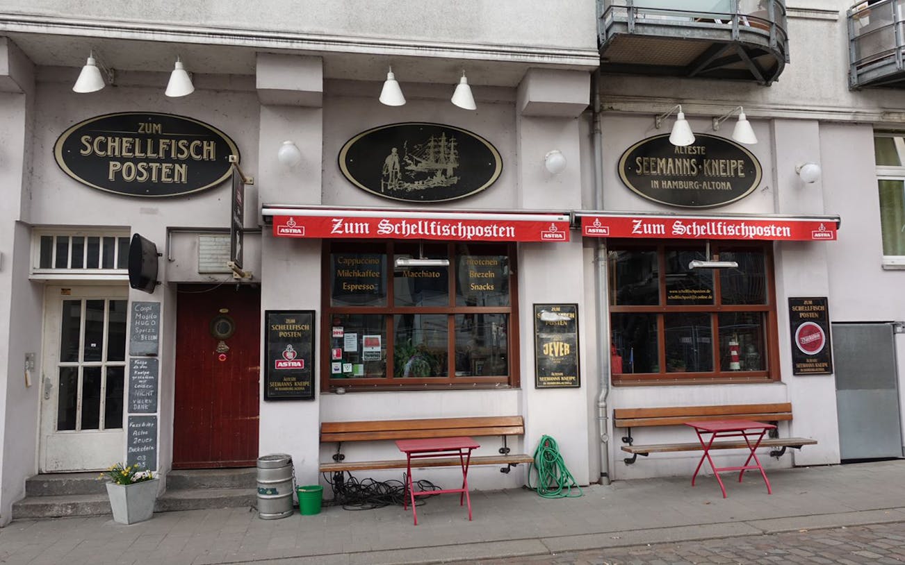 Zum Schellfischposten pub exterior on Altona Fish Market Tour, Hamburg.