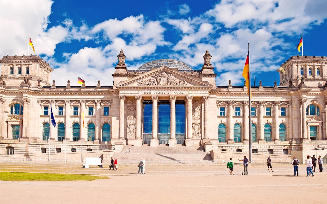 Reichstagsgebäude in Berlin von außen
