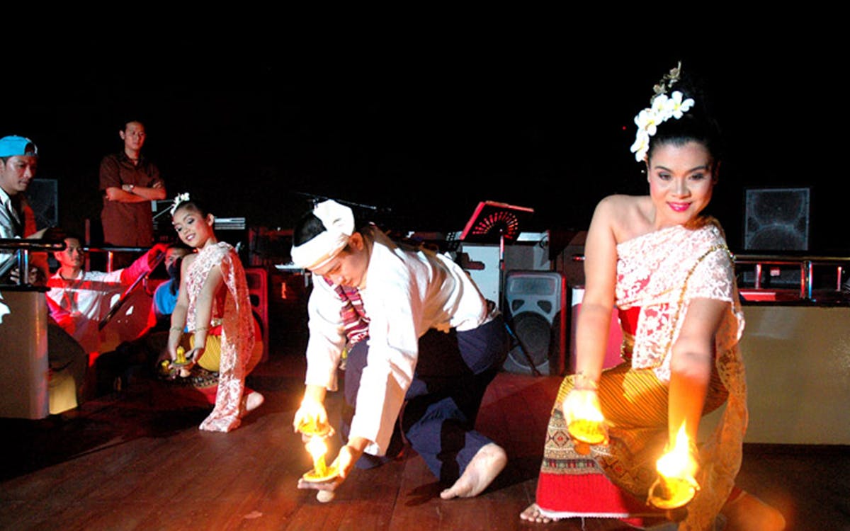 2-hour grand pearl dinner cruise with live entertainment-3 2-hour grand pearl dinner cruise with live entertainment-3