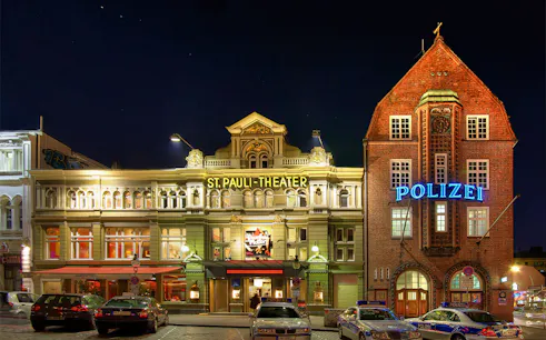 St. Pauli Theater and police station at night, Reeperbahn, Hamburg.