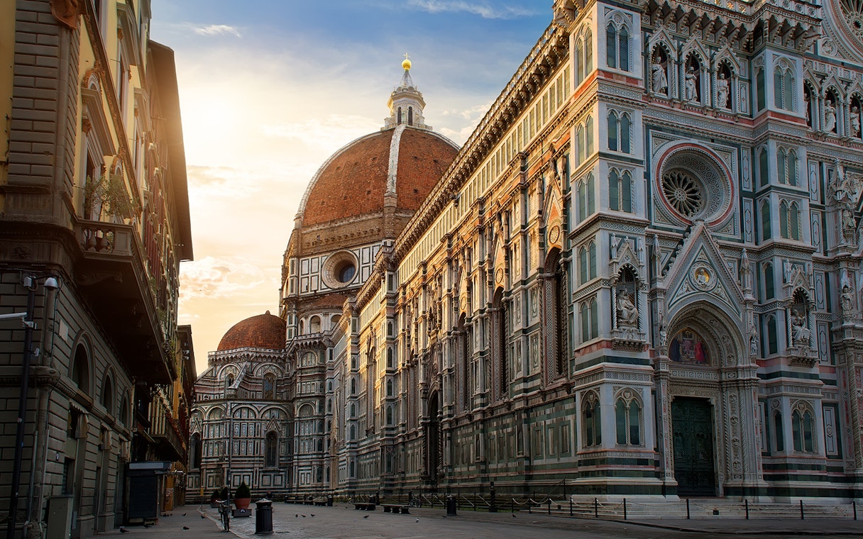 Florence Duomo exterior with intricate facade during Uffizi and Duomo tour.