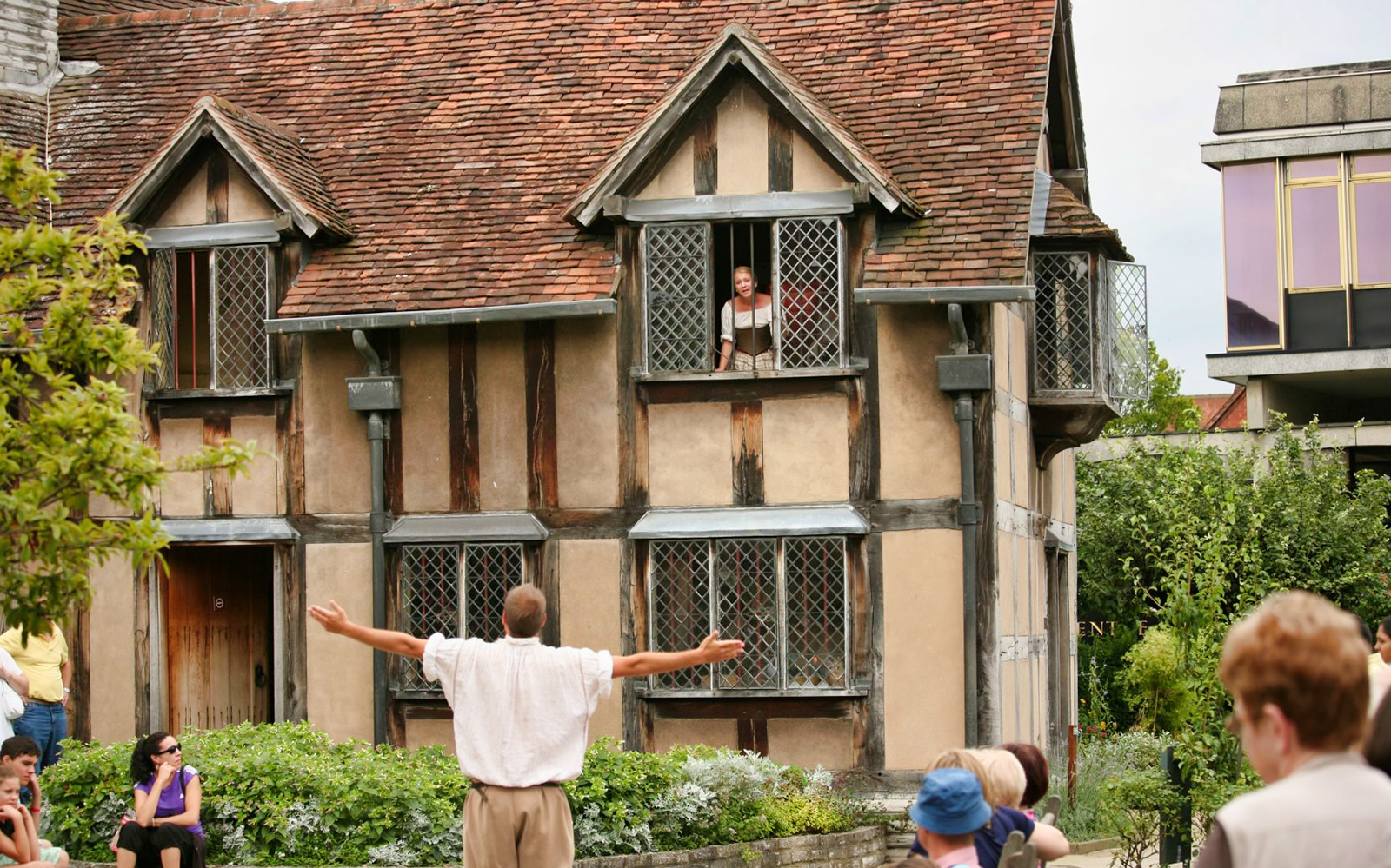 Shakespearean performance at Shakespeare's Birthplace, Stratford-upon-Avon, on Warwick Castle and Cotswolds tour.