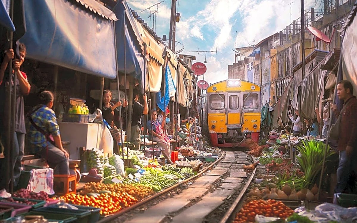 full day tour of amphawa floating & maeklong railway train market-5 full day tour of amphawa floating & maeklong railway train market-5