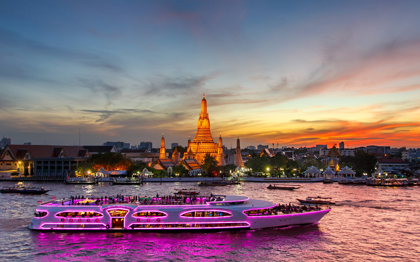 Wonderful Pearl Candle Light Dinner Cruise Headout