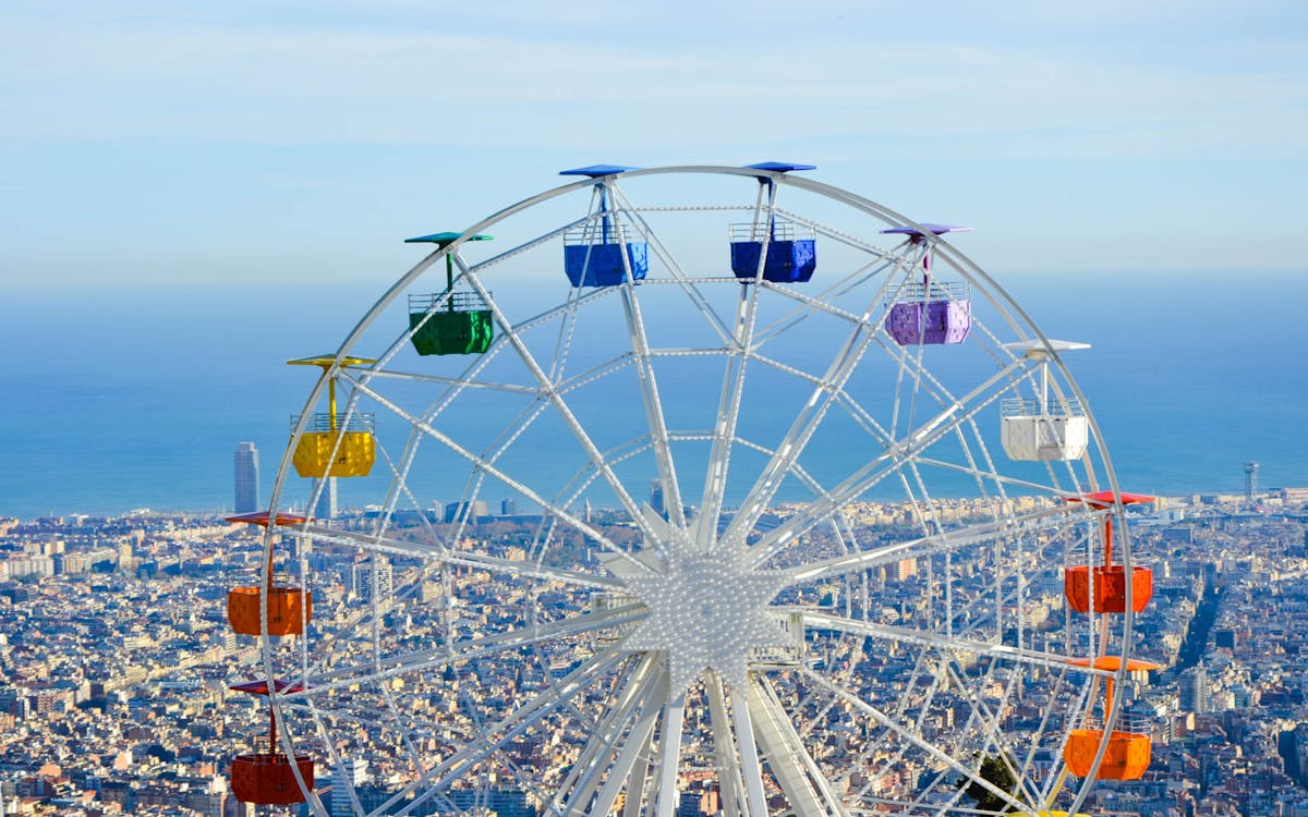 point de vue panoramique de tibidabo-3 point de vue panoramique de tibidabo-3