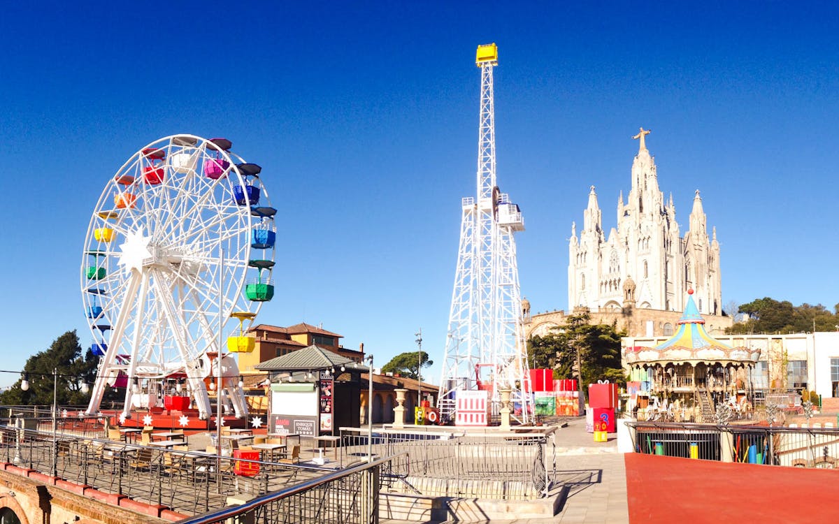point de vue panoramique de tibidabo-2 point de vue panoramique de tibidabo-2
