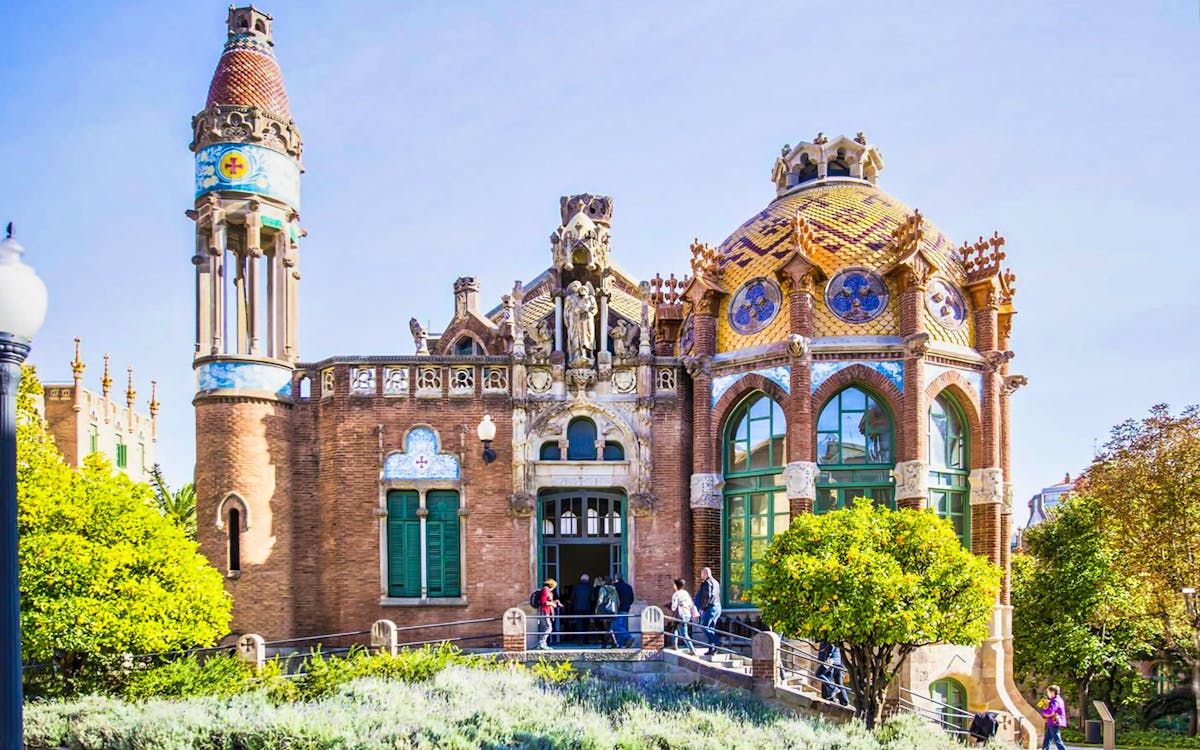 fast track sagrada familia guided tour & sant pau art nouveau-4 fast track sagrada familia guided tour & sant pau art nouveau-4