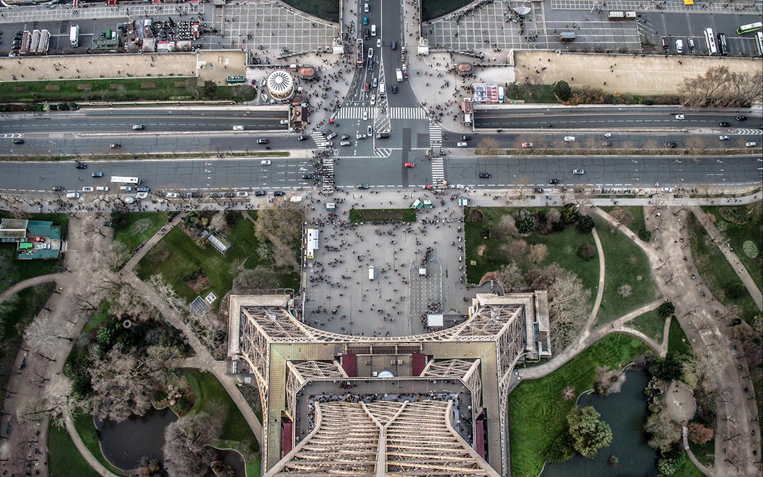Abendessen Auf Dem Eiffelturm Schnelleinlass Ticket Zur 2 Ebene Audioguide Mit Optionalem Aufstieg Zur Spitze Die Besten Preise Mit Headout