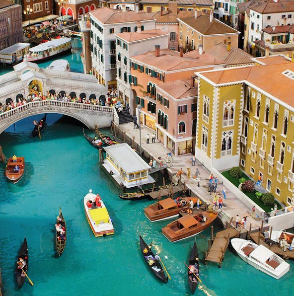 Miniatur Wunderland Hamburg | Know before you go