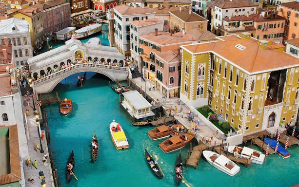 Miniatur Wunderland model of Venice canal with gondolas and bridge.