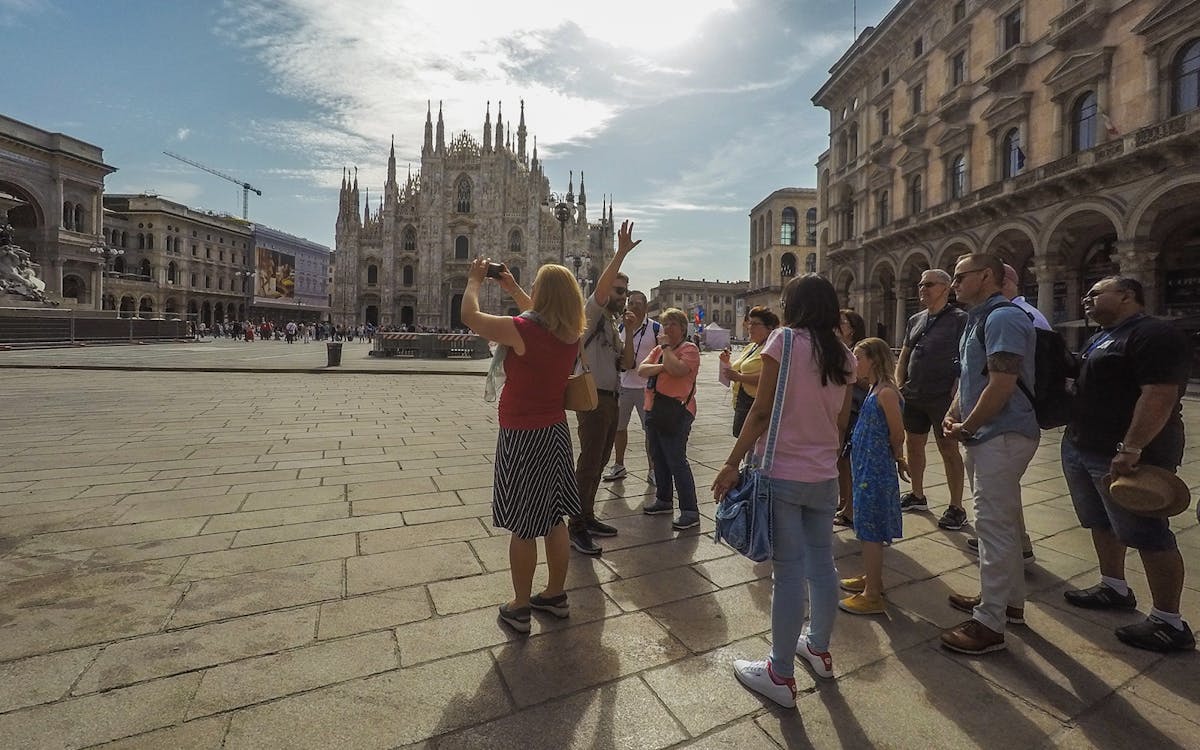guided tour of duomo cathedral and la scala museum & theatre-2 guided tour of duomo cathedral and la scala museum & theatre-2