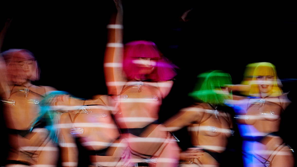 Se rendre au Crazy Horse