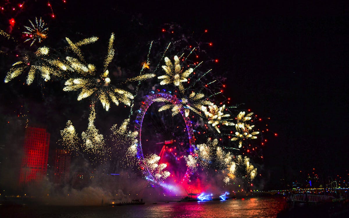 new year's eve fireworks cruise with snacks & drinks-4 new year's eve fireworks cruise with snacks & drinks-4