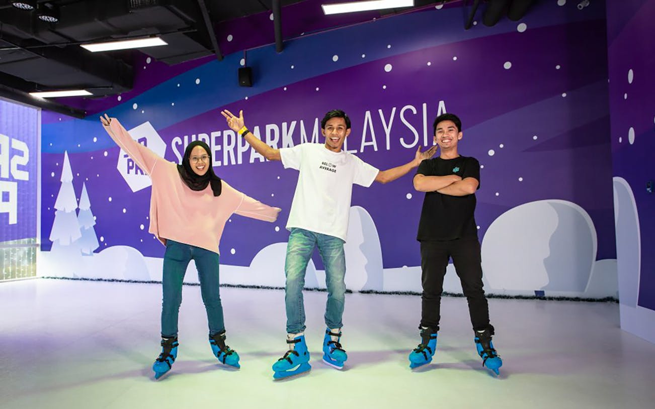 People ice skating at Super Park Bangkok Indoor Activity Park.