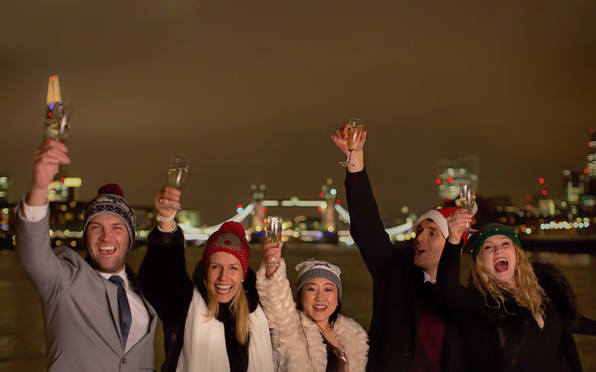 christmas lunch party on thames river cruise-4 christmas lunch party on thames river cruise-4