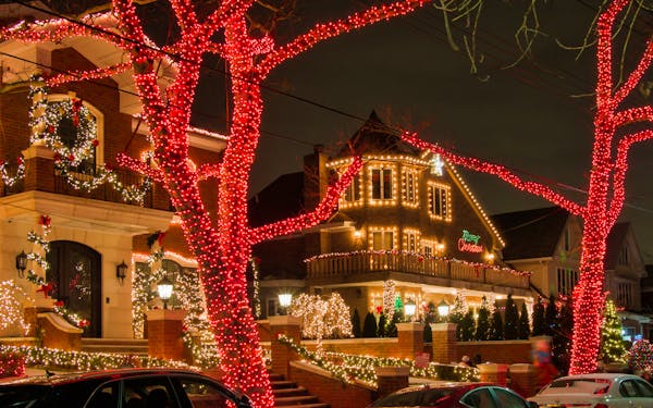 Dyker Heights Christmas Lights Bus Tour Best Prices With Headout
