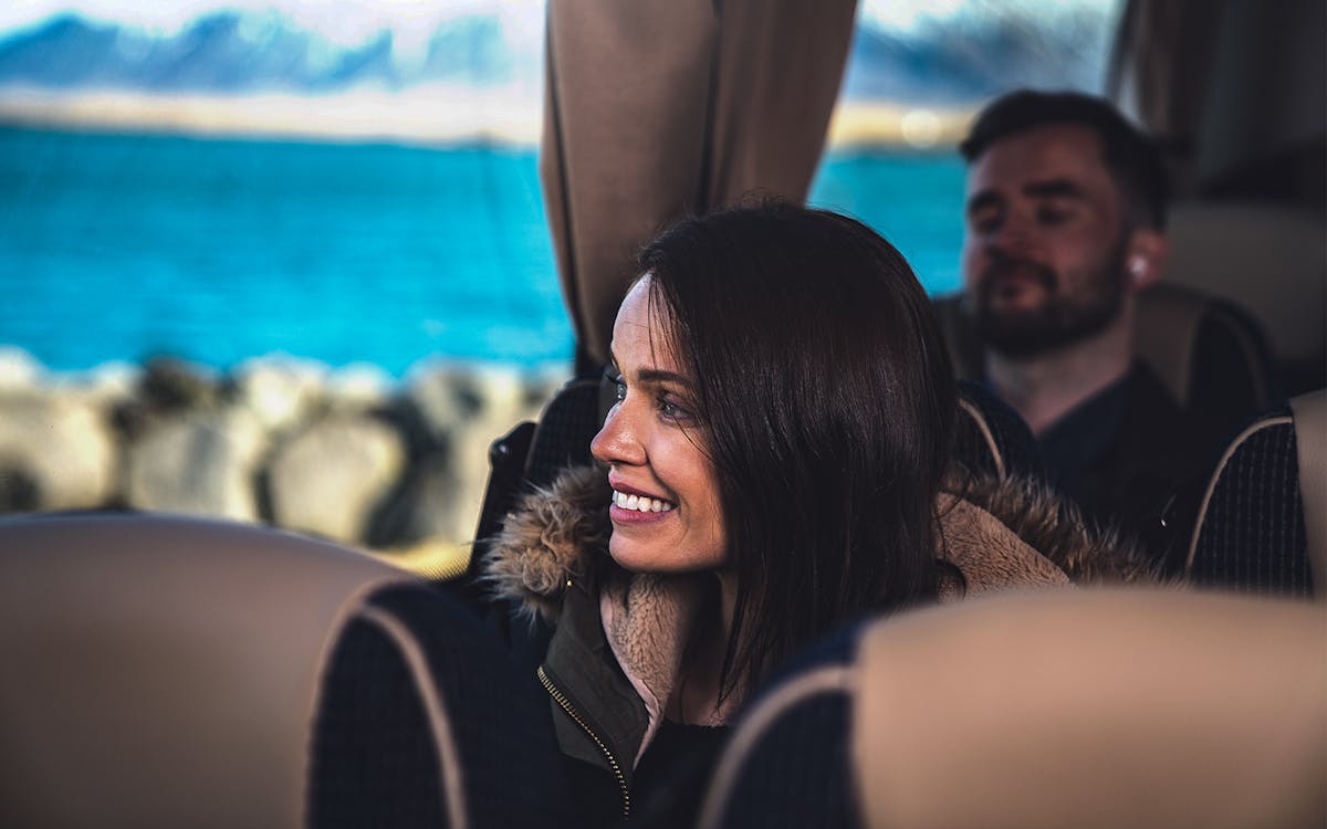 round trip transfers to blue lagoon-3 round trip transfers to blue lagoon-3