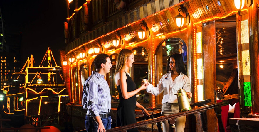 Book Dubai Creek Dhow Cruise