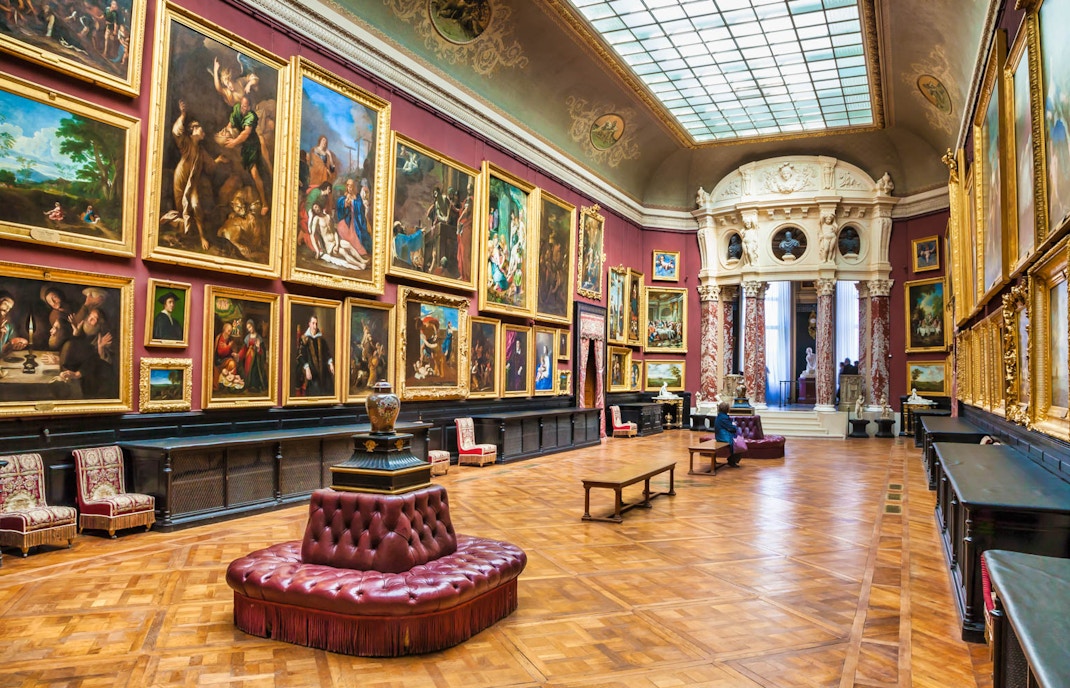 Chateau de Chantilly conde museum