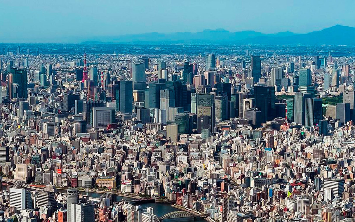 Tokyo cityscape view from Skytree observation deck.