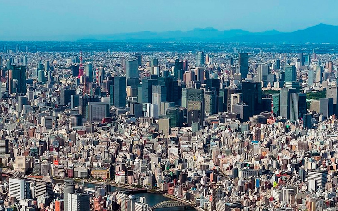 Tokyo cityscape view from Skytree observation deck.