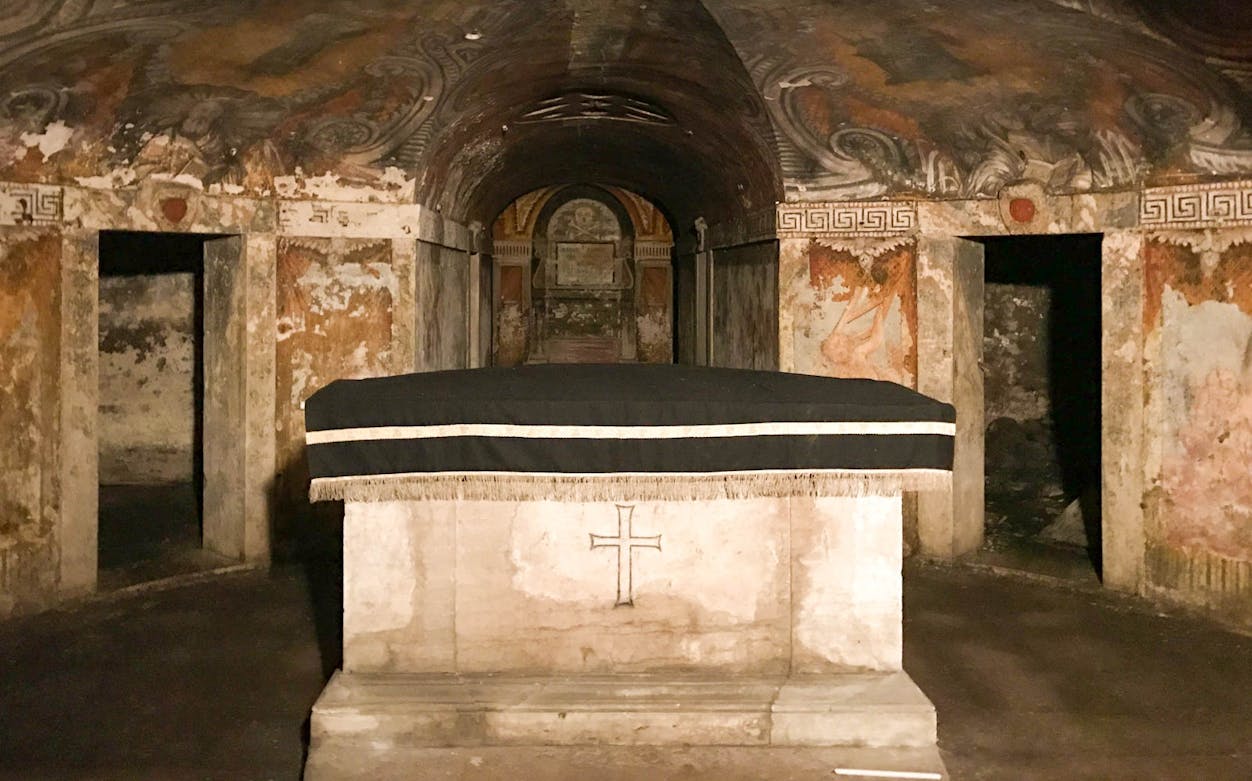 Underground crypt with ancient frescoes in Venice, part of the Legends & Ghosts tour.