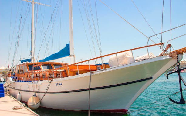 Sailing boat docked at Yas Marina for a boat tour.