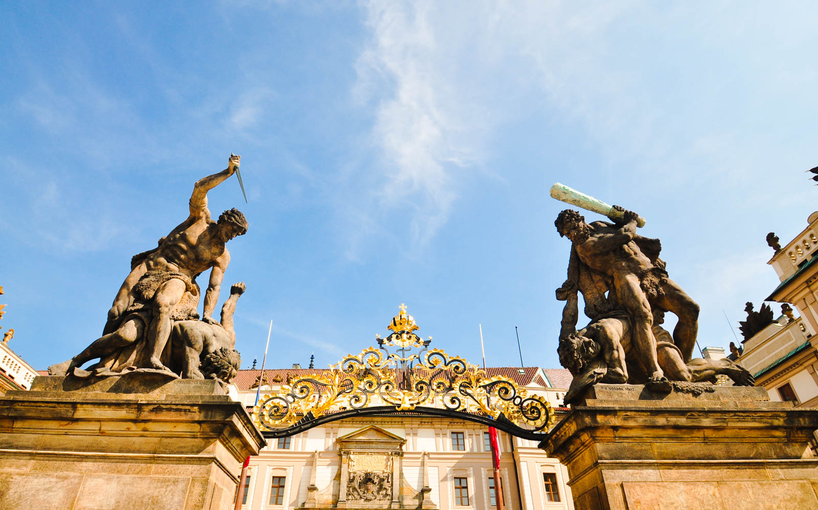 Skip the Line Combo: Prague Castle, National Museum & Astronomical Clock