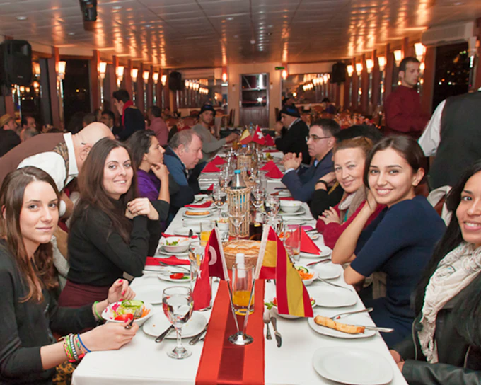 Bosphorus 3-Course Dinner Cruise with Live Entertainment & DJ