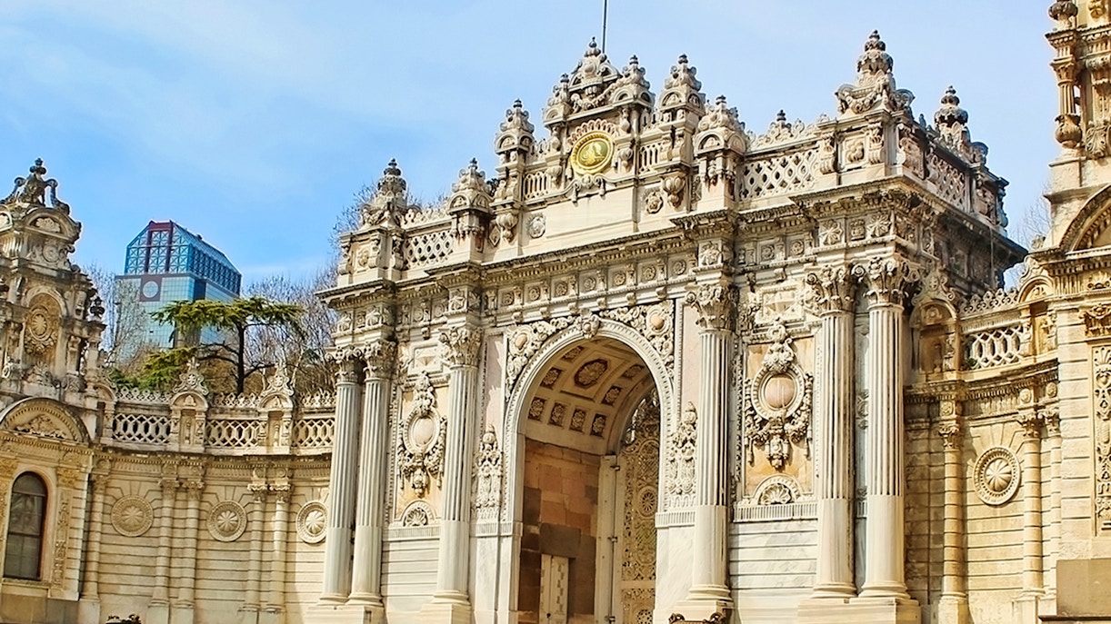 History of Dolmabahce Palace