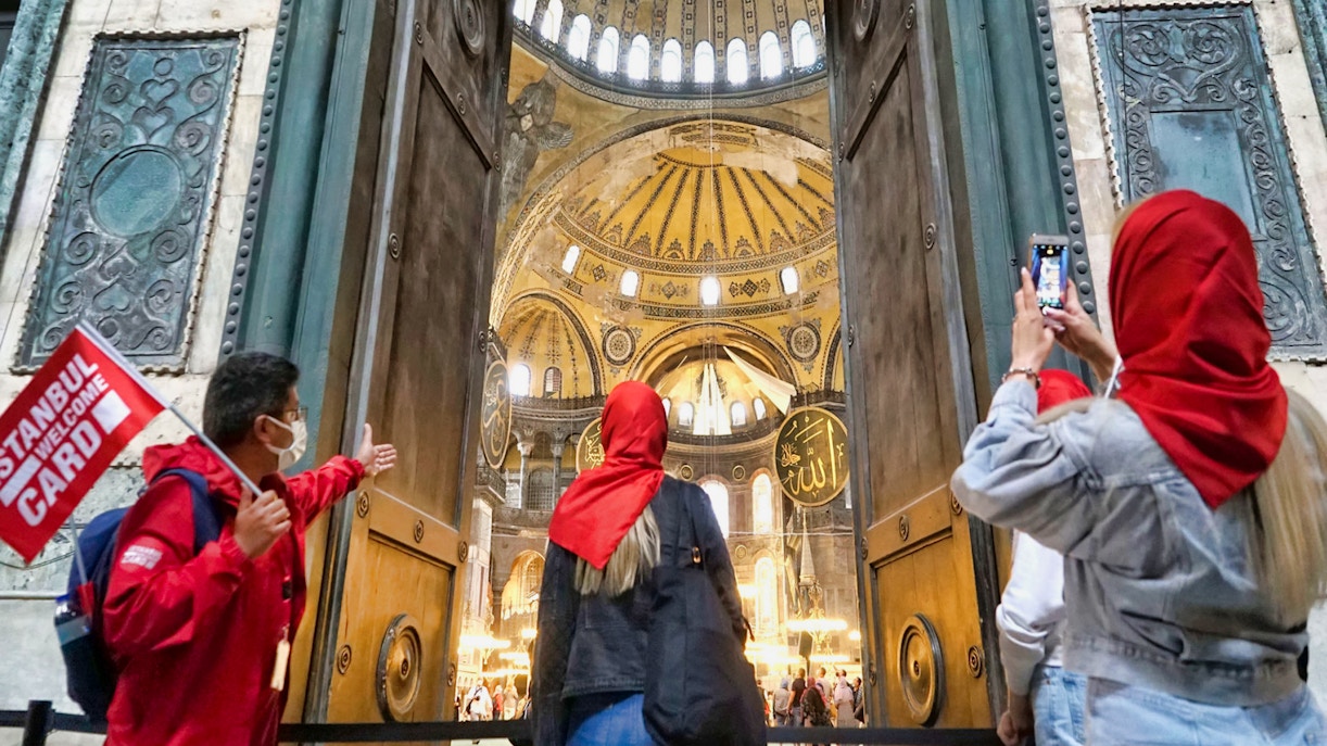 What to see Inside the Hagia Sophia