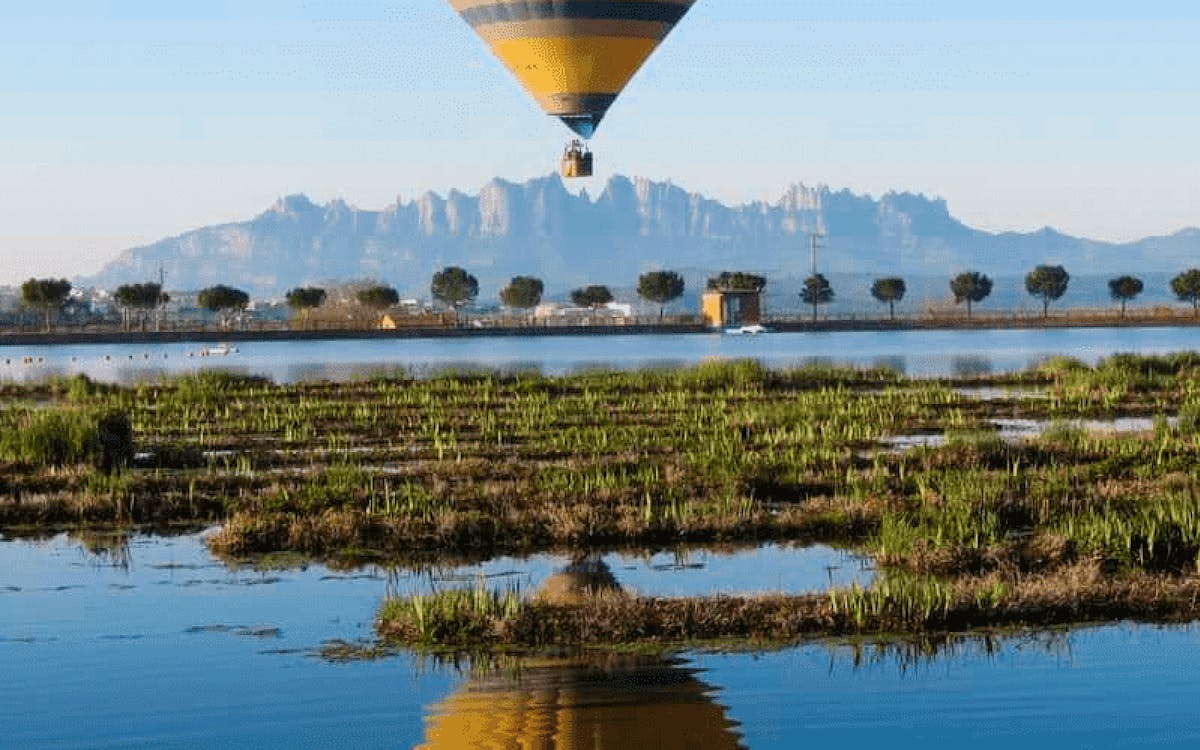 montserrat hot-air balloon experience from barcelona-9 montserrat hot-air balloon experience from barcelona-9