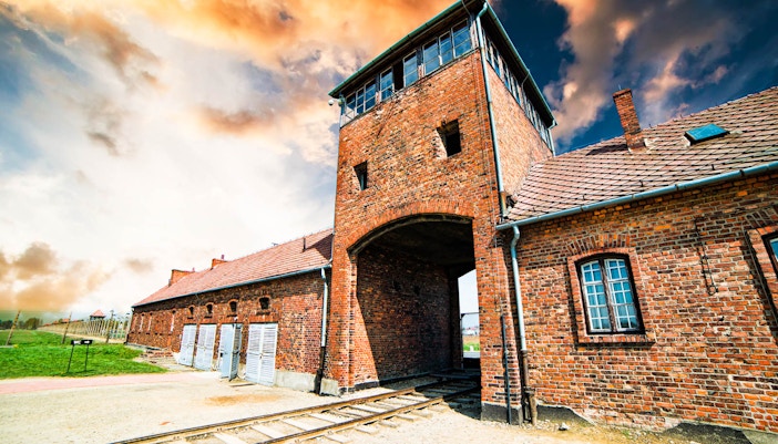 Visit Auschwitz Birkenau