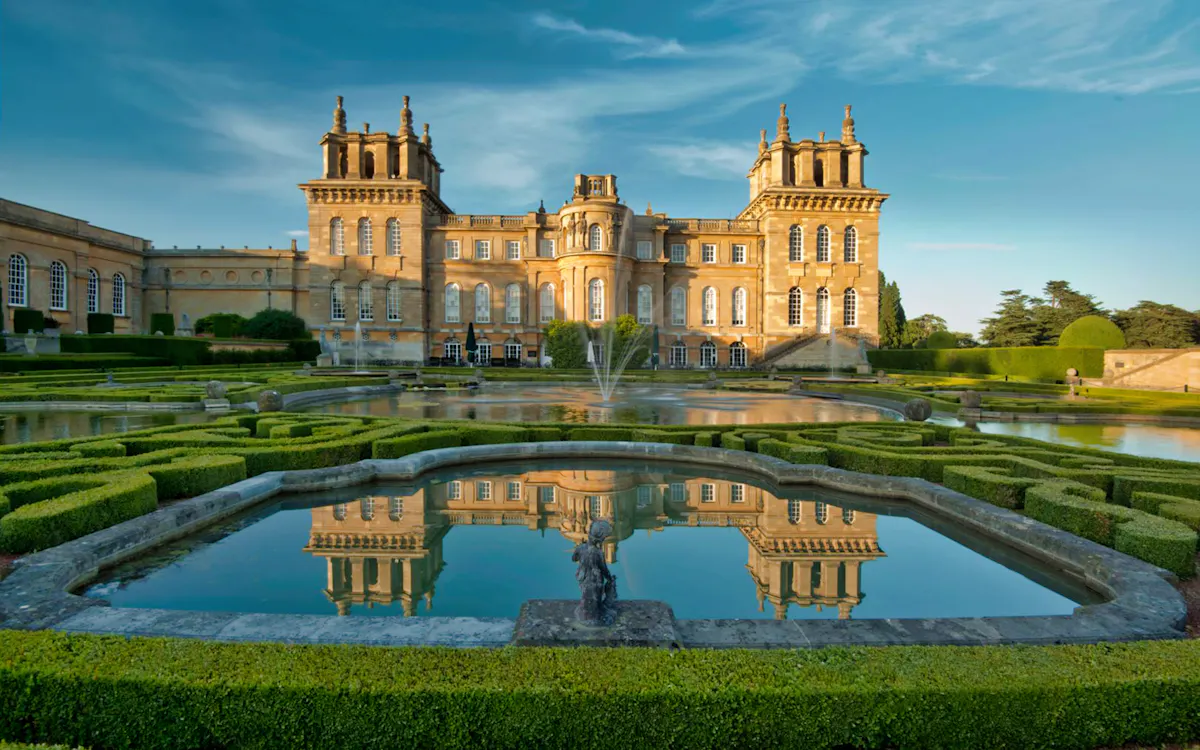 Blenheim Palace, Downton Abbey Village & The Cotswolds Tour Headout