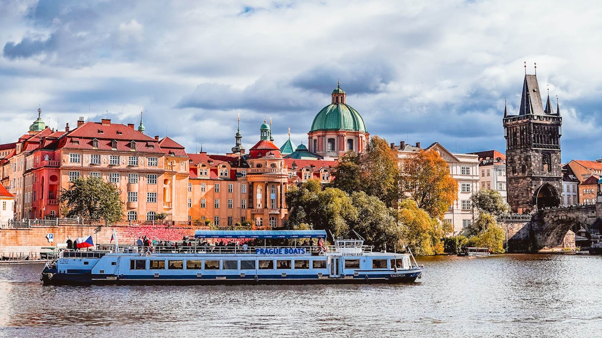 https://cdn-imgix.headout.com/tour/23244/TOUR-IMAGE/427e49d8-a3d4-4e18-b426-966b7bffe61f-12103-prague-2hr-vltava-river-sightseeing-cruise-01.jpg