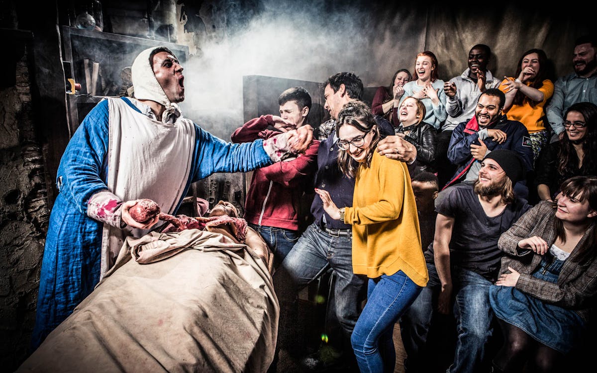 amsterdam dungeon + 24 hr hop on hop off bus-6 amsterdam dungeon + 24 hr hop on hop off bus-6