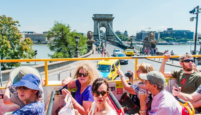 Why choose Budapest hop-on-hop-off tours?