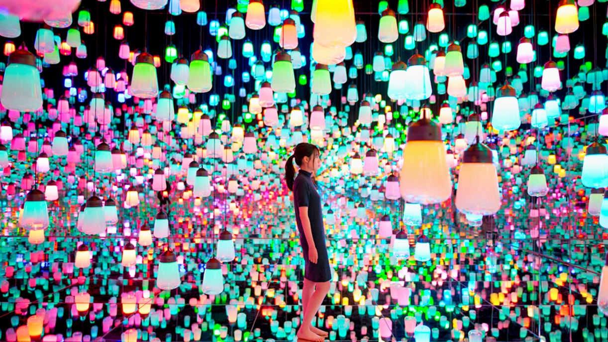 Teamlab digital art exhibit in Tokyo, part of Old & New Tokyo Bus Tours.