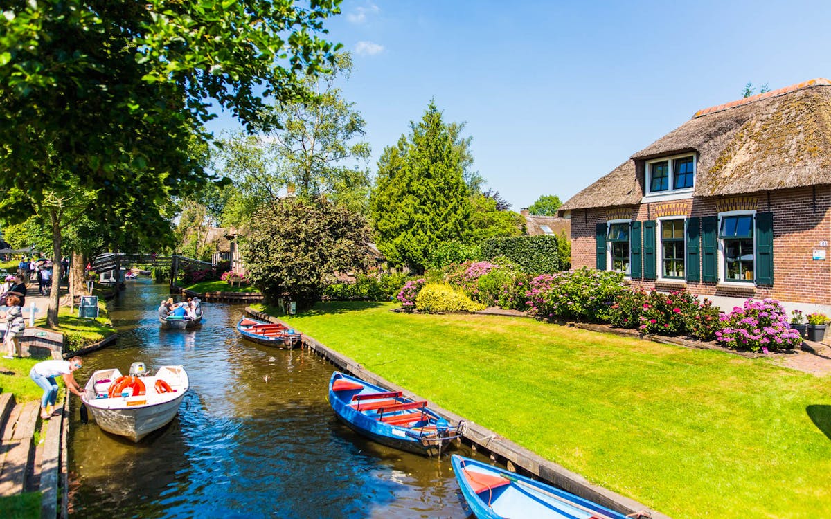 giethoorn day trip from amsterdam by bus & boat-5 giethoorn day trip from amsterdam by bus & boat-5