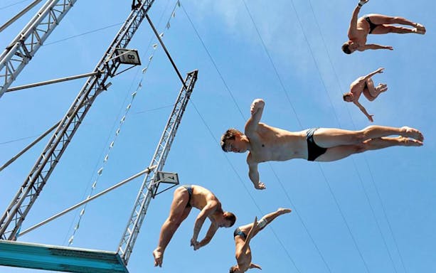 Divers performing at Yehliu Ocean World, Taiwan.