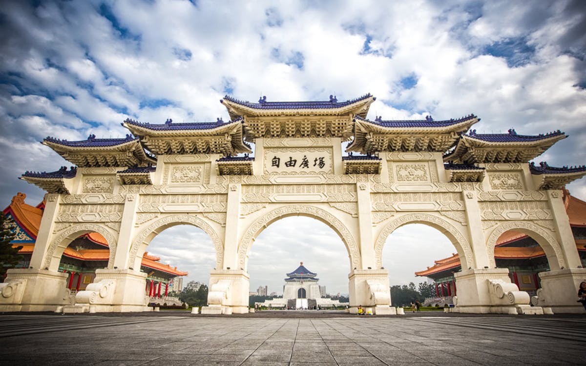 ni hao taipei: walking tour with hot pot dinner-3 ni hao taipei: walking tour with hot pot dinner-3