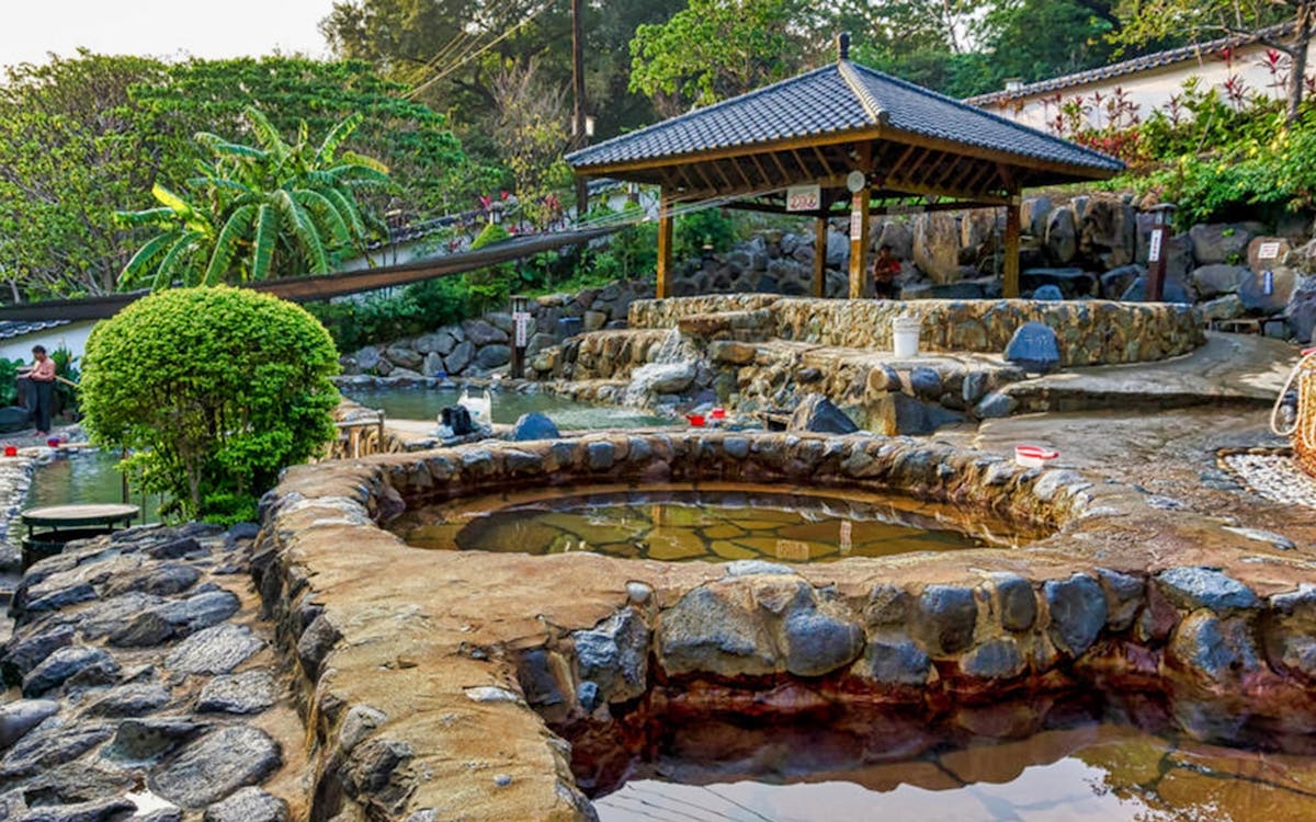 taipei day tour including taipei 101, din tai fung and hot spring experience-2 taipei day tour including taipei 101, din tai fung and hot spring experience-2
