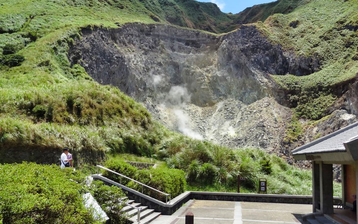 yangmingshan national park and hot-spring half-day tour from taipei-2 yangmingshan national park and hot-spring half-day tour from taipei-2