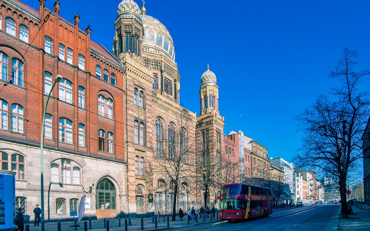 city sightseeing: hop on hop off bus tour-6 city sightseeing: hop on hop off bus tour-6