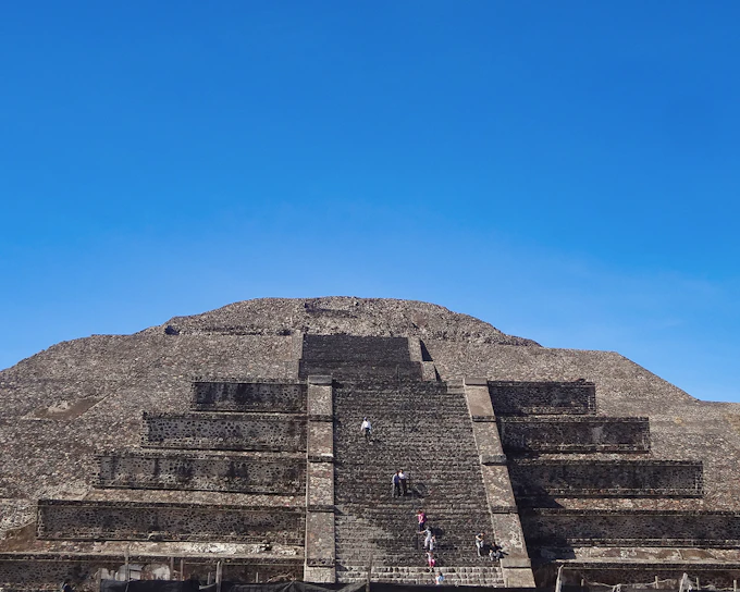 From Mexico City: Teotihuacán, Plaza de las Tres Culturas & Acolman Guided Day Trip