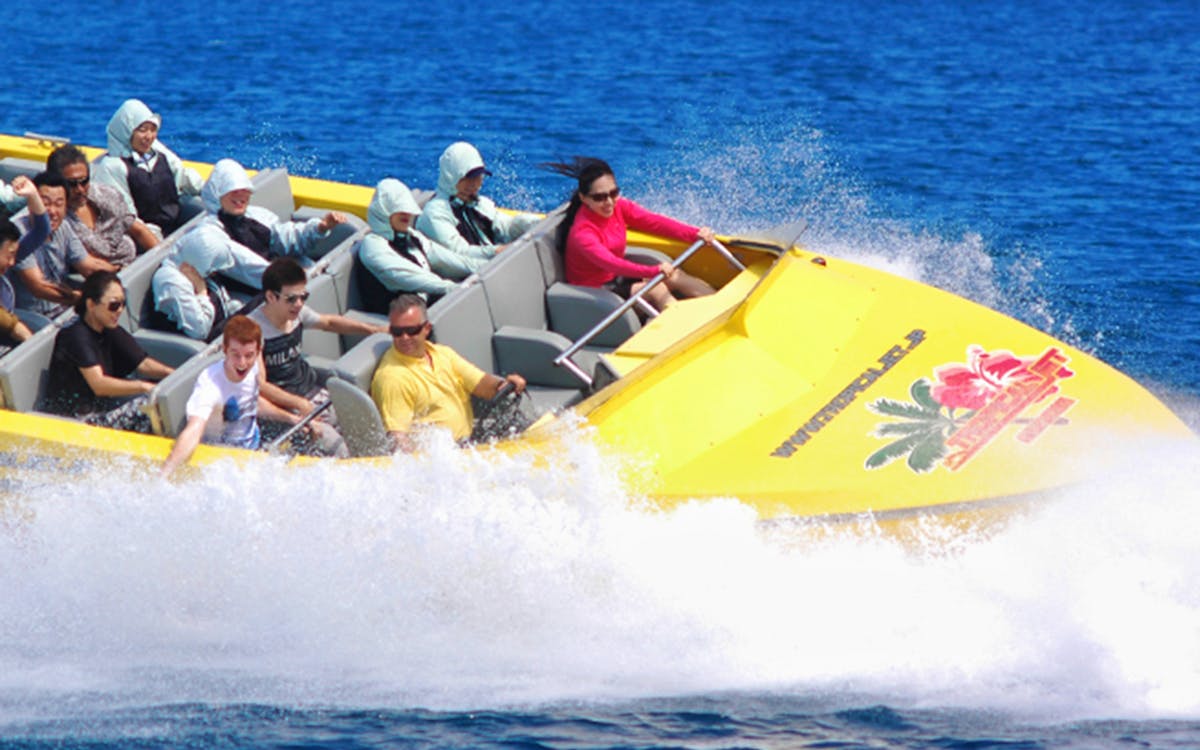 high speed jet boat ride in okinawa-2 high speed jet boat ride in okinawa-2