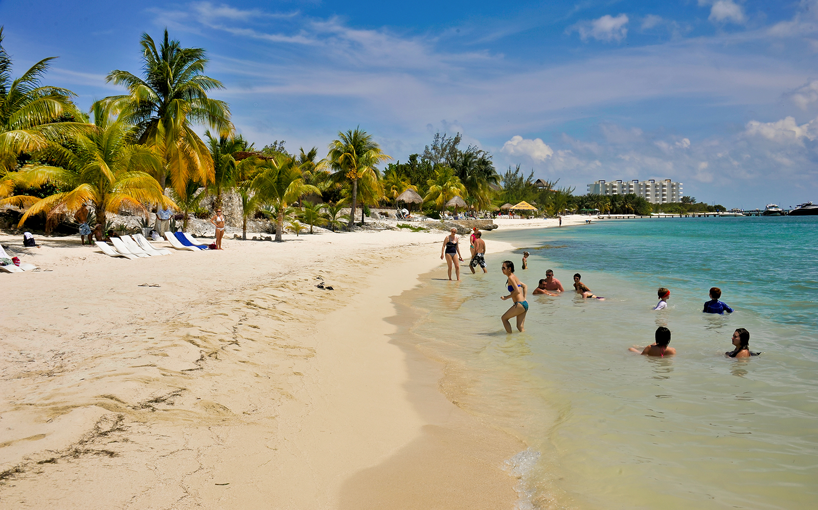 Isla Mujeres: All-Inclusive Sailing Experience with Lunch & Spinnaker ...